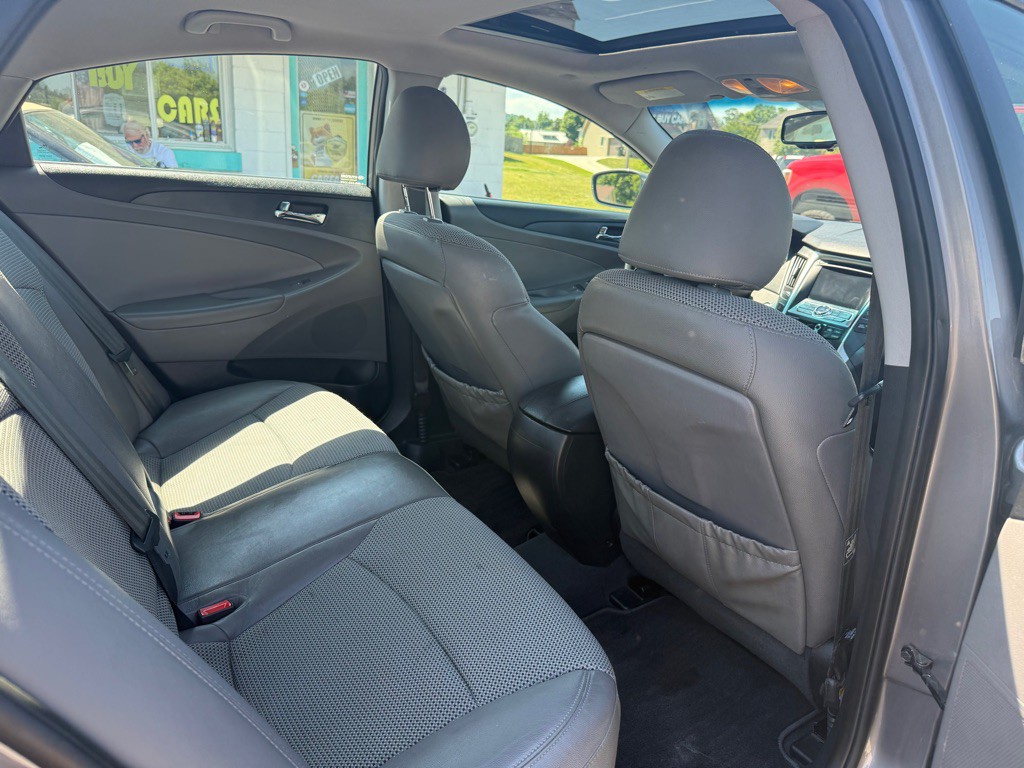 2012 Hyundai Sonata Image 10
