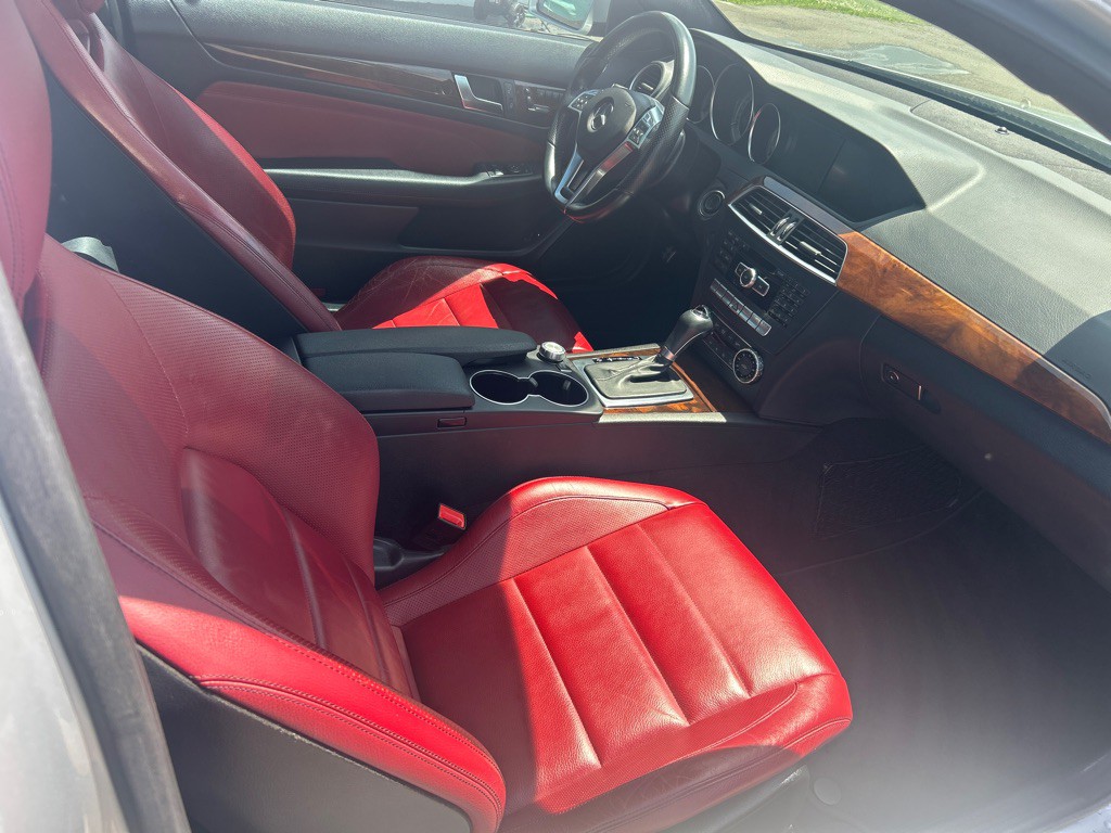 2015 Mercedes-Benz C-Class Image 7