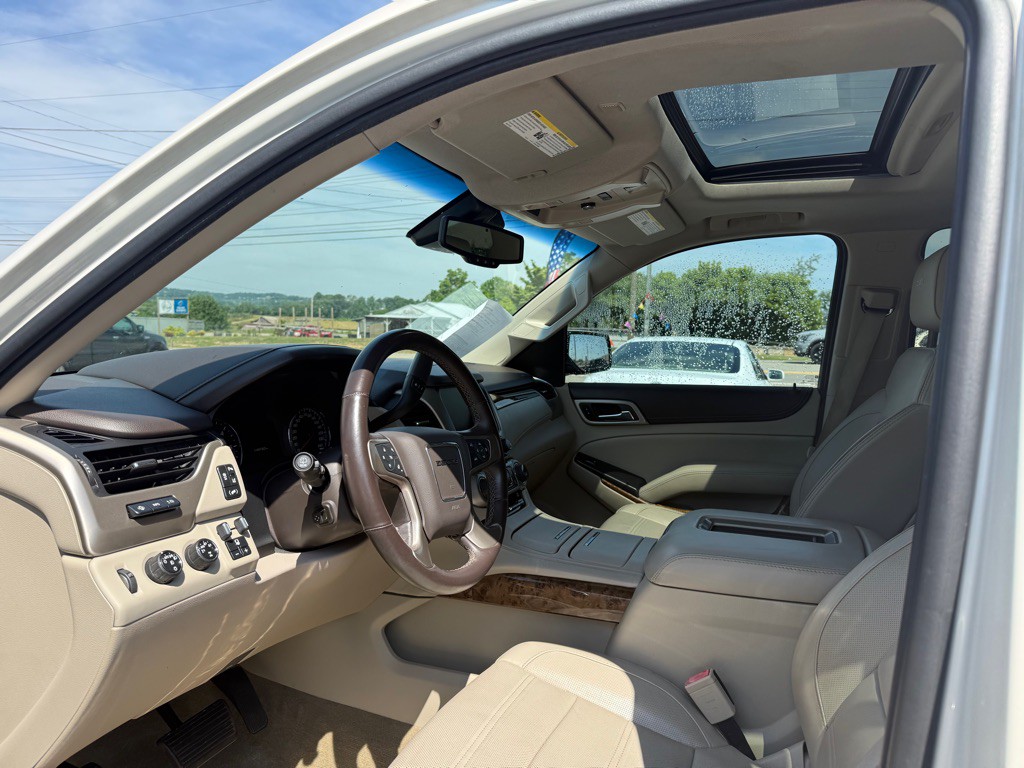 2015 GMC Yukon Image 8