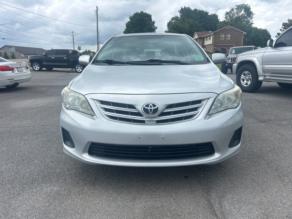 2013 Toyota Corolla Image 2