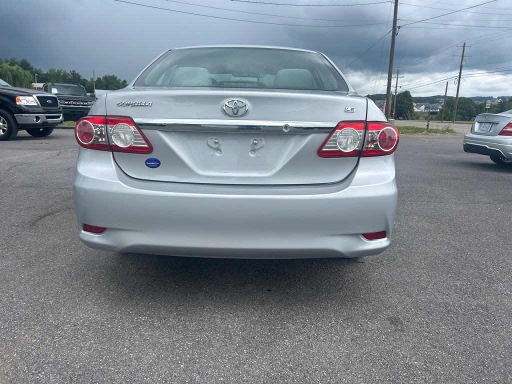 2013 Toyota Corolla Image 4