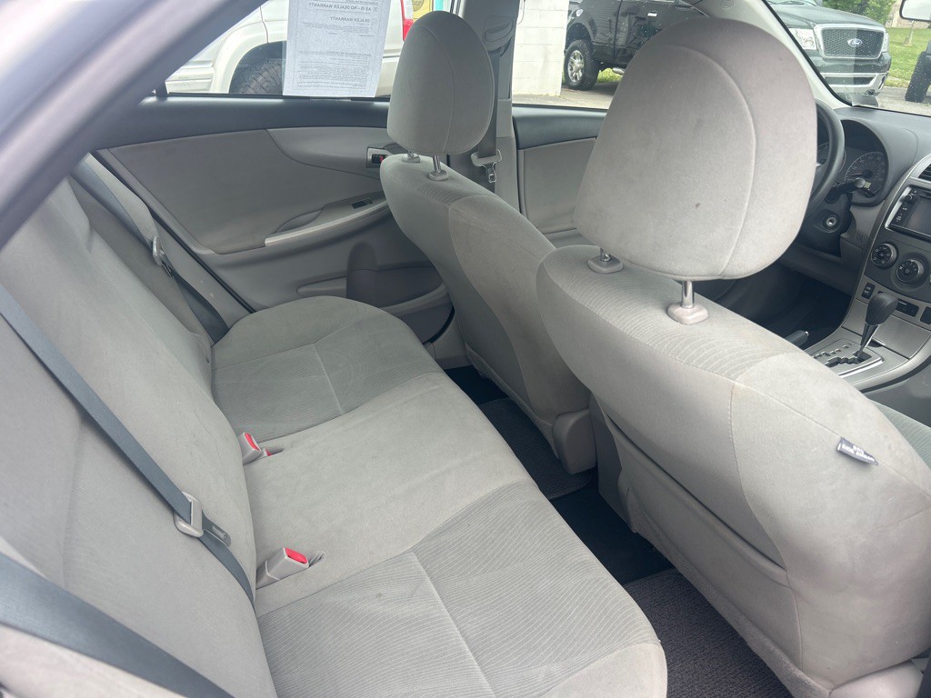 2013 Toyota Corolla Image 5