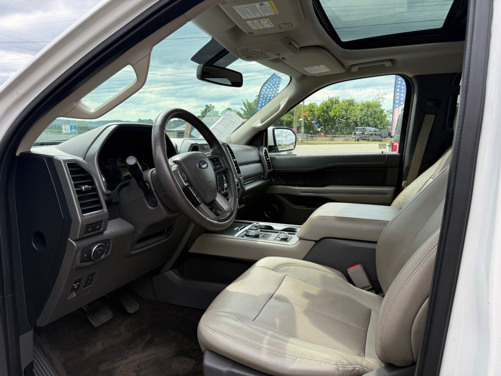 2018 Ford Expedition Image 8