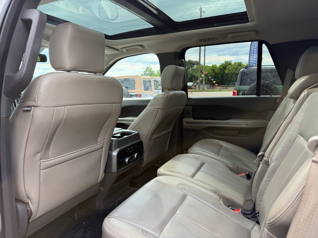 2018 Ford Expedition Image 9