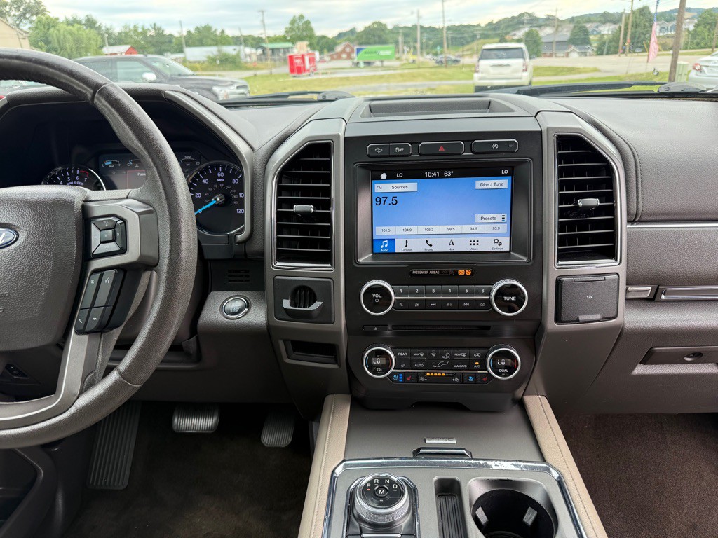 2018 Ford Expedition Image 16