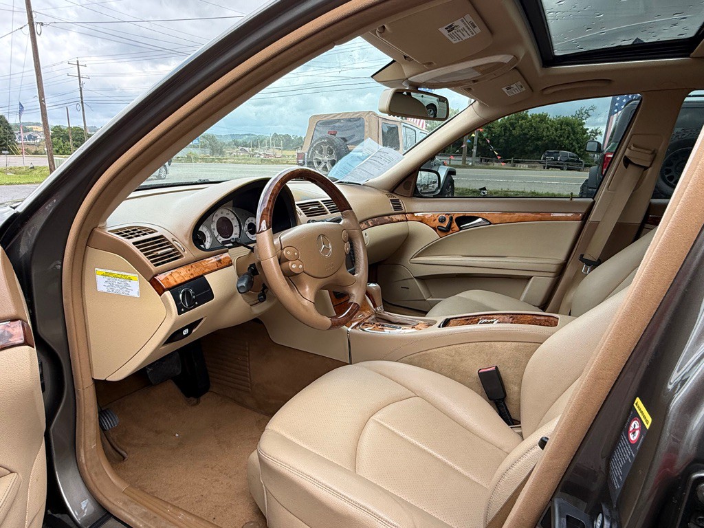 2008 Mercedes-Benz E-Class Image 8