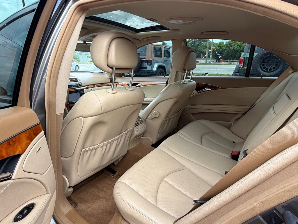 2008 Mercedes-Benz E-Class Image 9