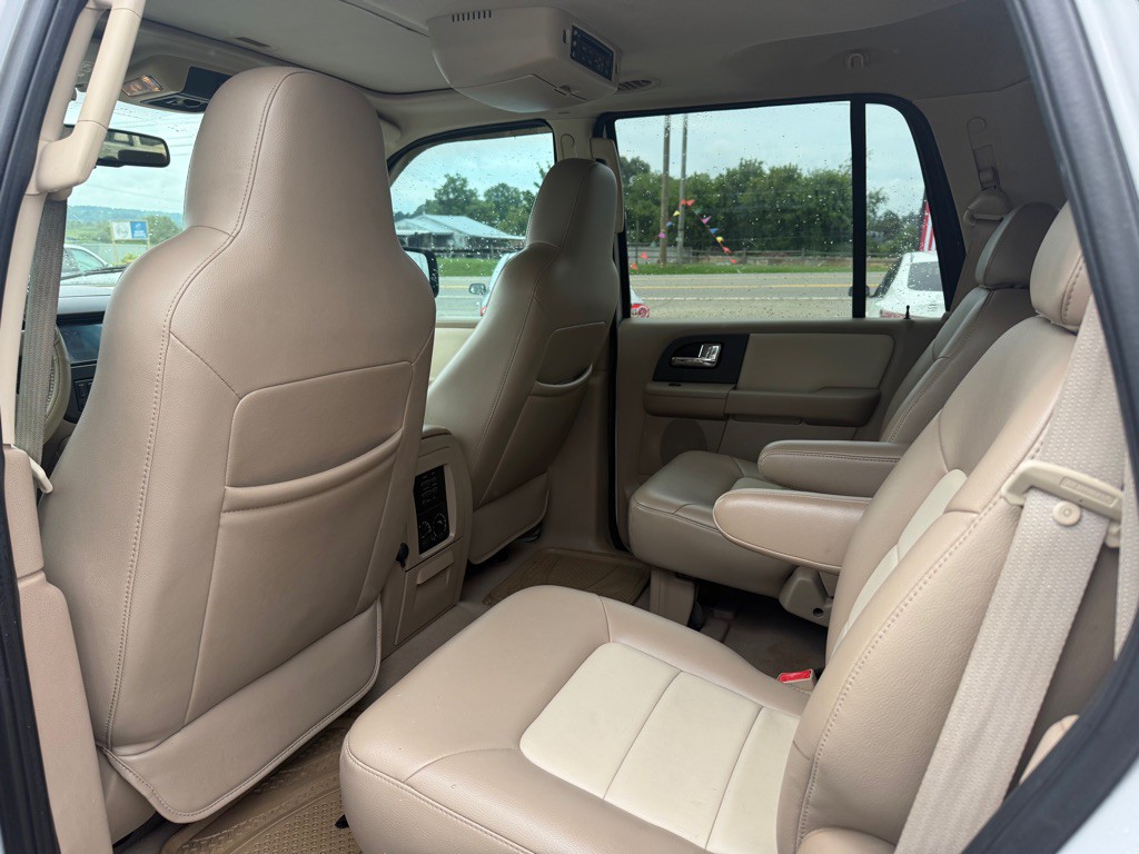 2006 Ford Expedition Image 9