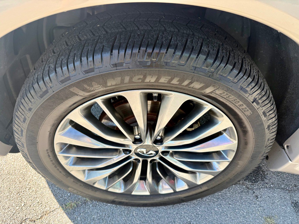 2020 INFINITI QX80 Image 7