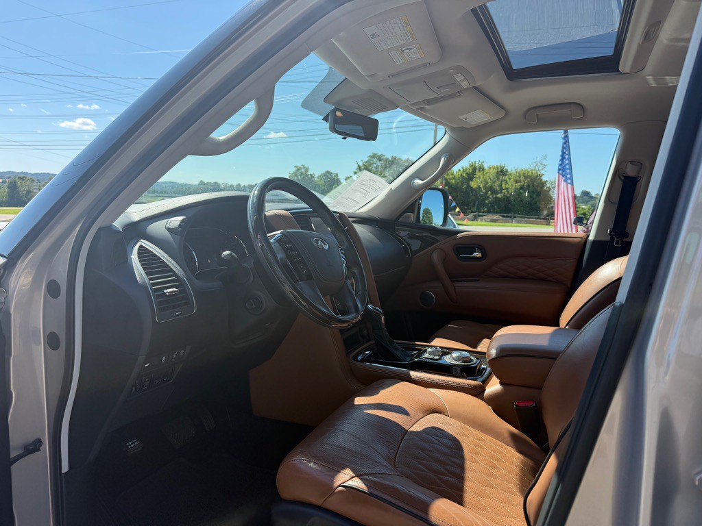 2020 INFINITI QX80 Image 8