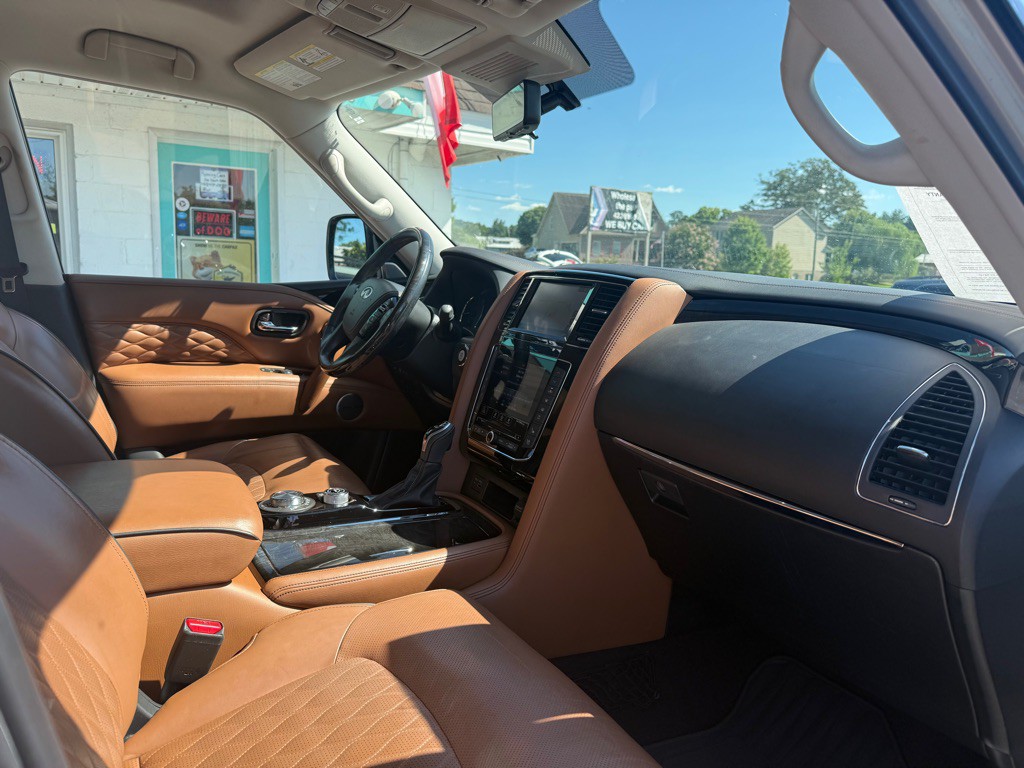 2020 INFINITI QX80 Image 12