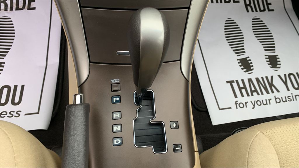 2010 Hyundai Sonata Image 18