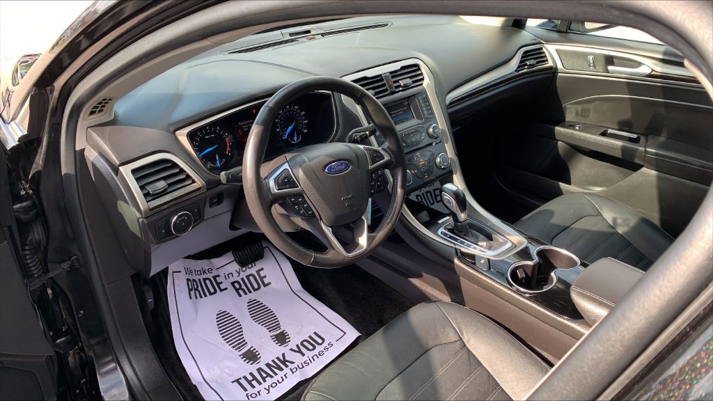 2015 Ford Fusion Image 12