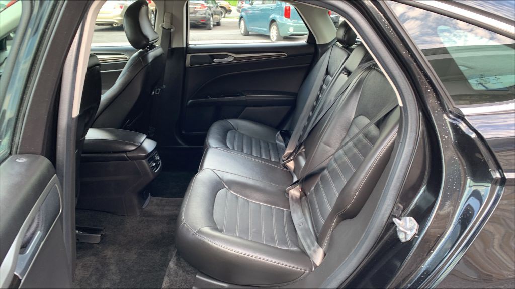 2015 Ford Fusion Image 15