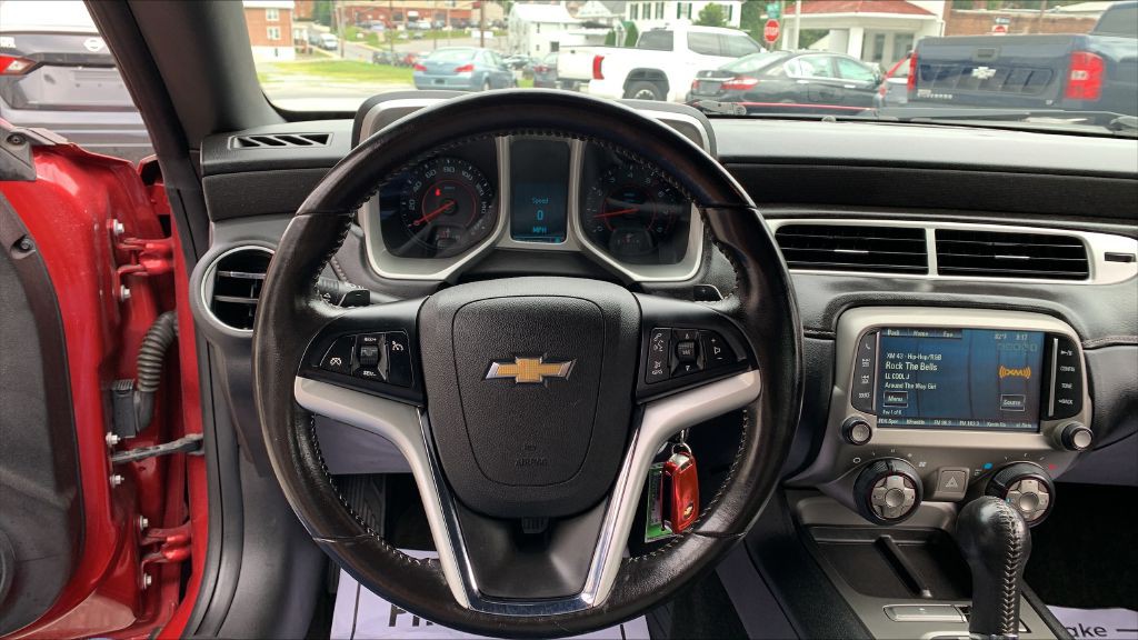 2015 Chevrolet Camaro Image 18