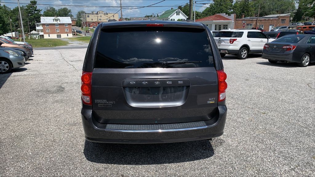2018 Dodge Grand Caravan Image 2
