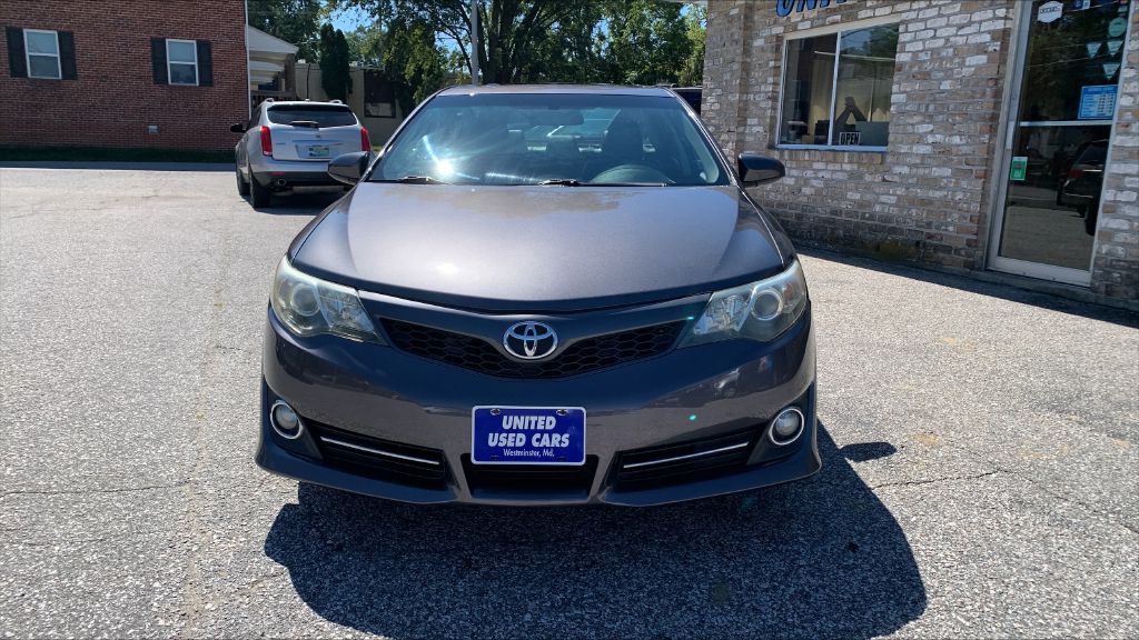2014 Toyota Camry Image 3