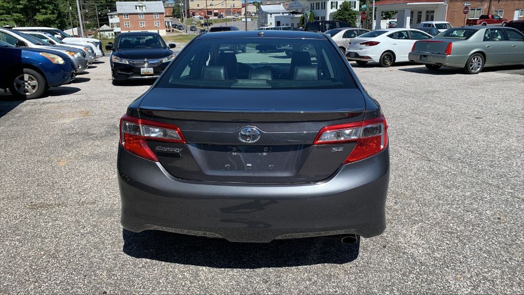 2014 Toyota Camry Image 6