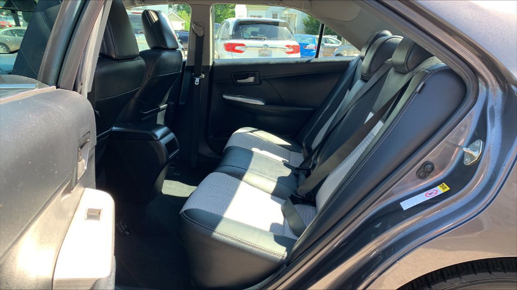 2014 Toyota Camry Image 14