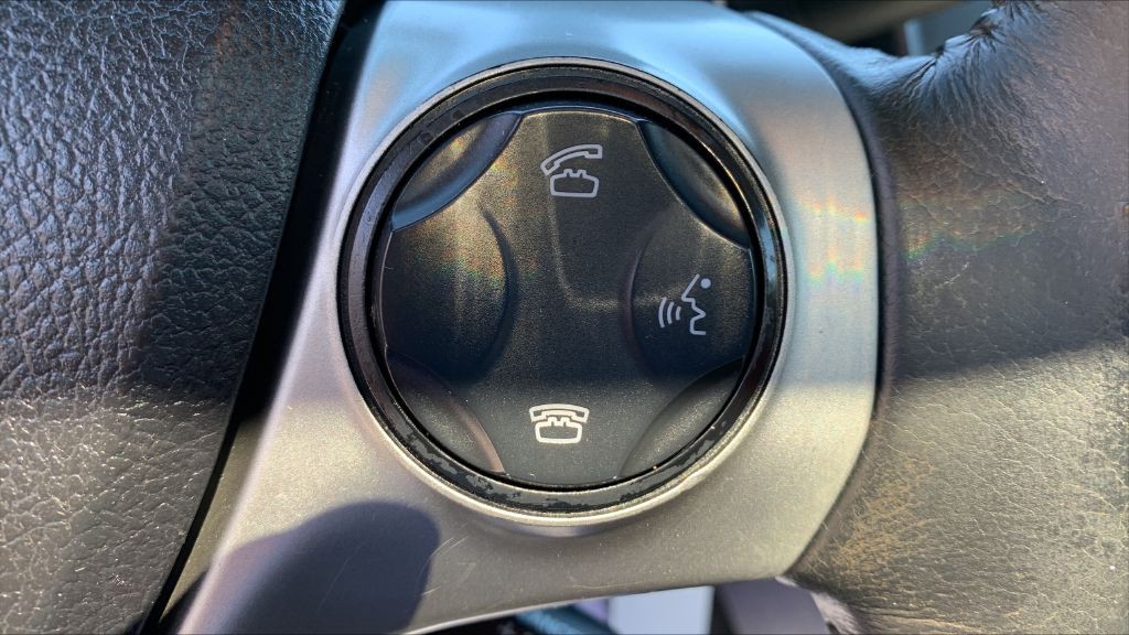 2014 Toyota Camry Image 21