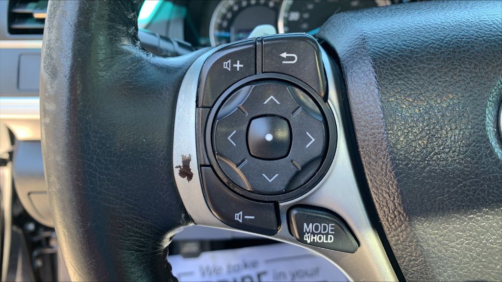 2014 Toyota Camry Image 22