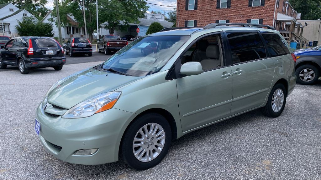 2009 Toyota Sienna Image 5