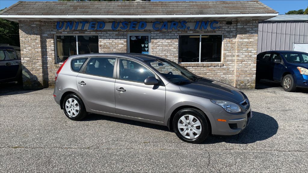 2011 Hyundai Elantra Image 1
