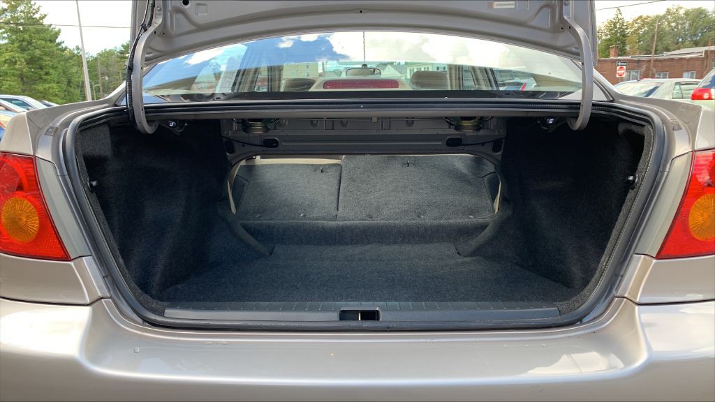 2003 Toyota Corolla Image 17