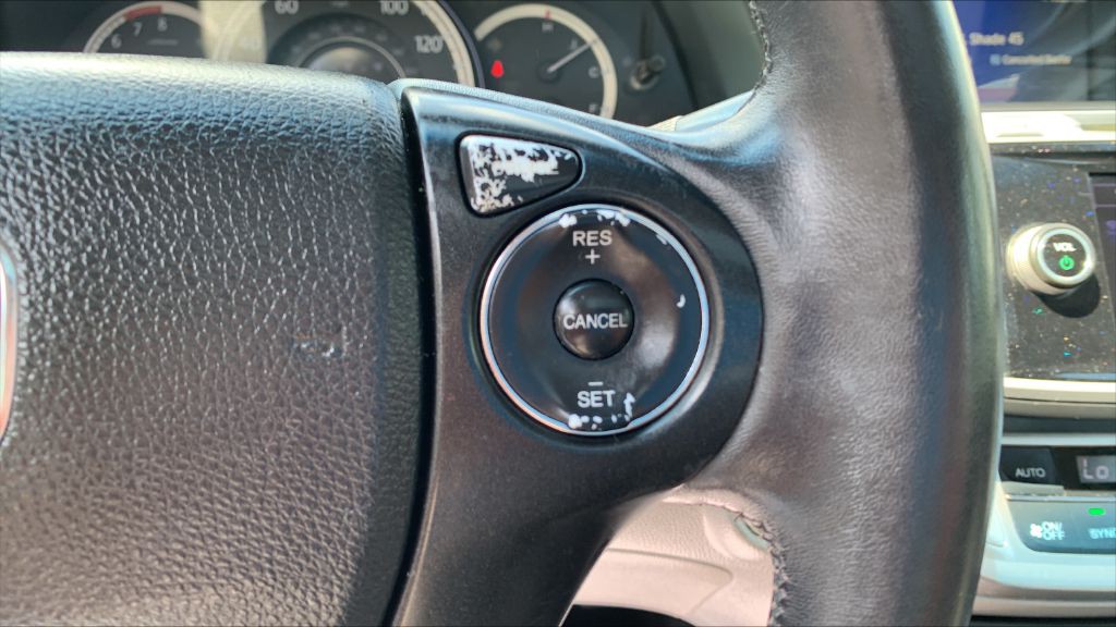 2013 Honda Accord Image 24