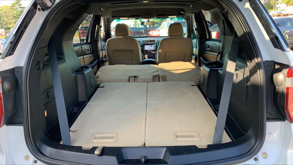 2017 Ford Explorer Image 22