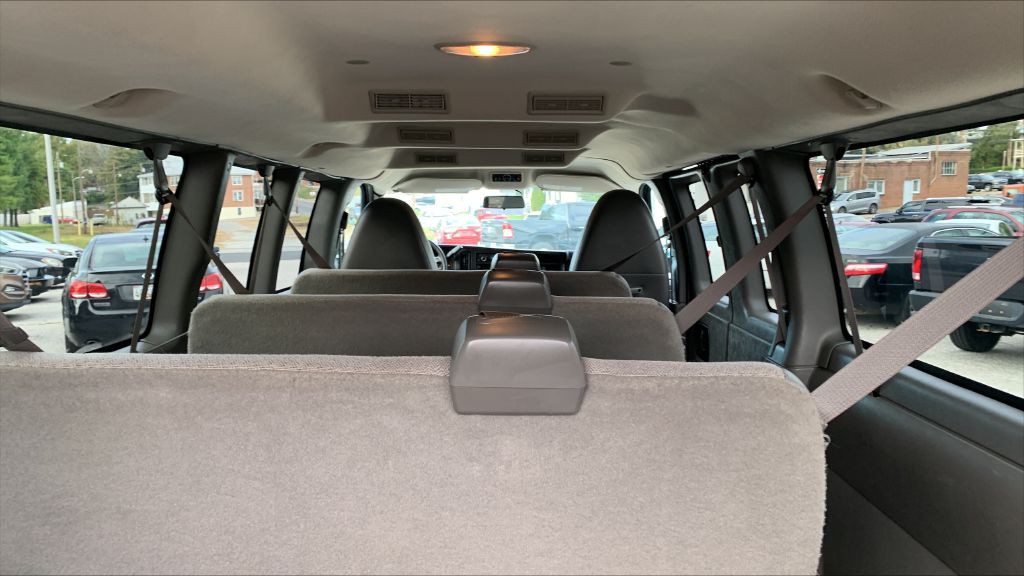 2014 Chevrolet Express Image 11