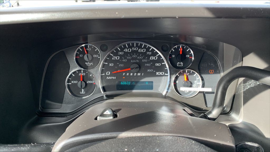 2014 Chevrolet Express Image 29