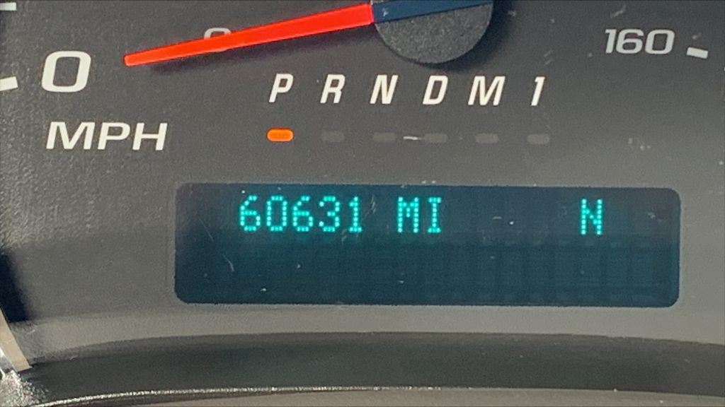 2014 Chevrolet Express Image 30