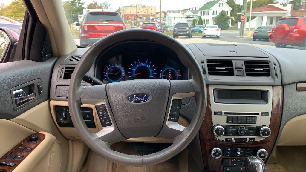 2011 Ford Fusion Image 13
