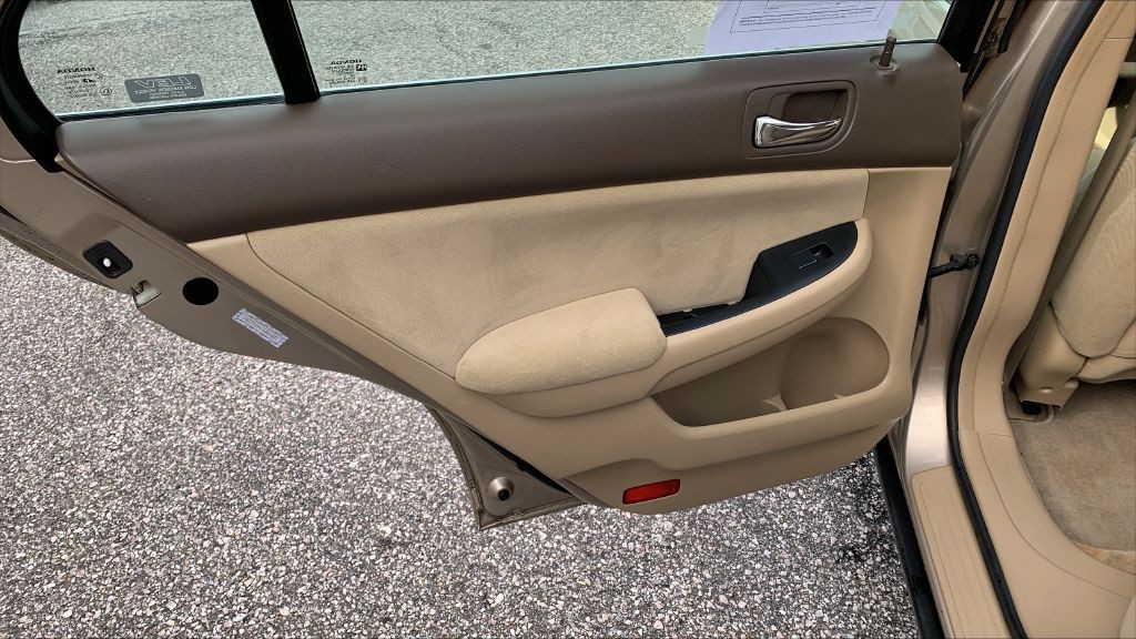 2007 Honda Accord Image 10