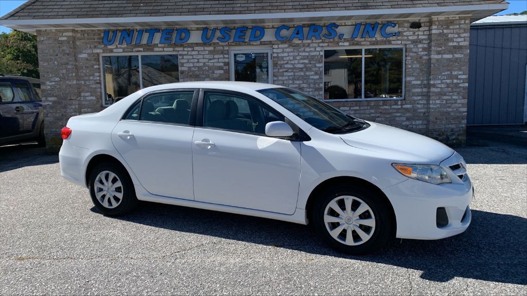 2011 Toyota Corolla Image 1