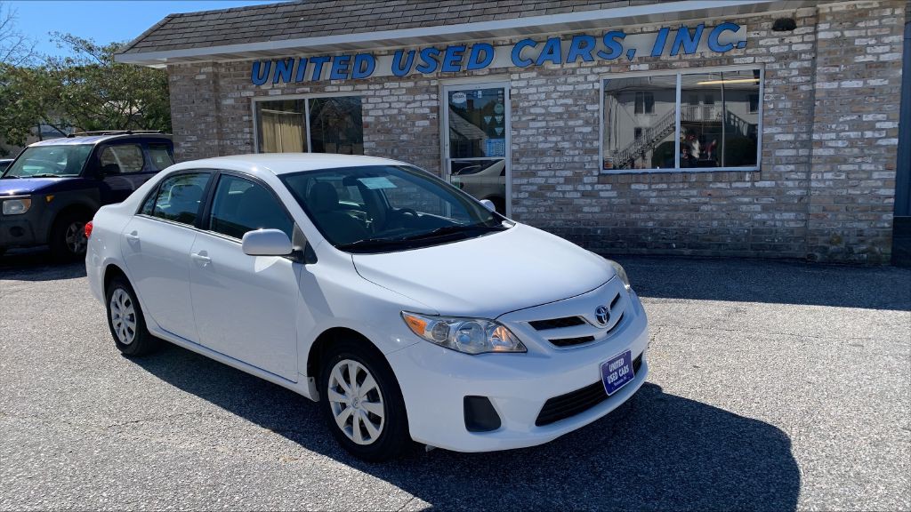 2011 Toyota Corolla Image 2