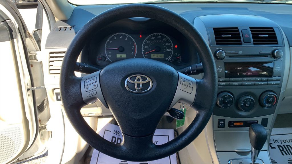 2011 Toyota Corolla Image 16