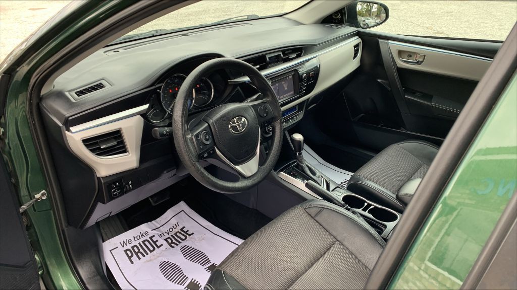 2014 Toyota Corolla Image 12