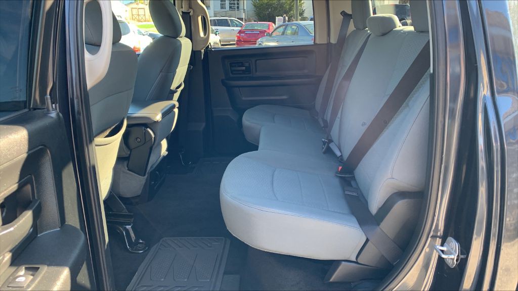 2014 RAM 1500 Image 14