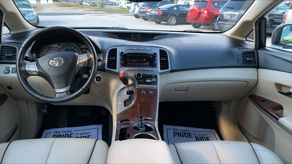 2011 Toyota Venza Image 9