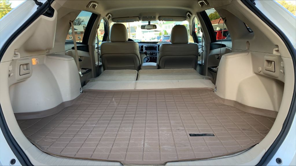 2011 Toyota Venza Image 16