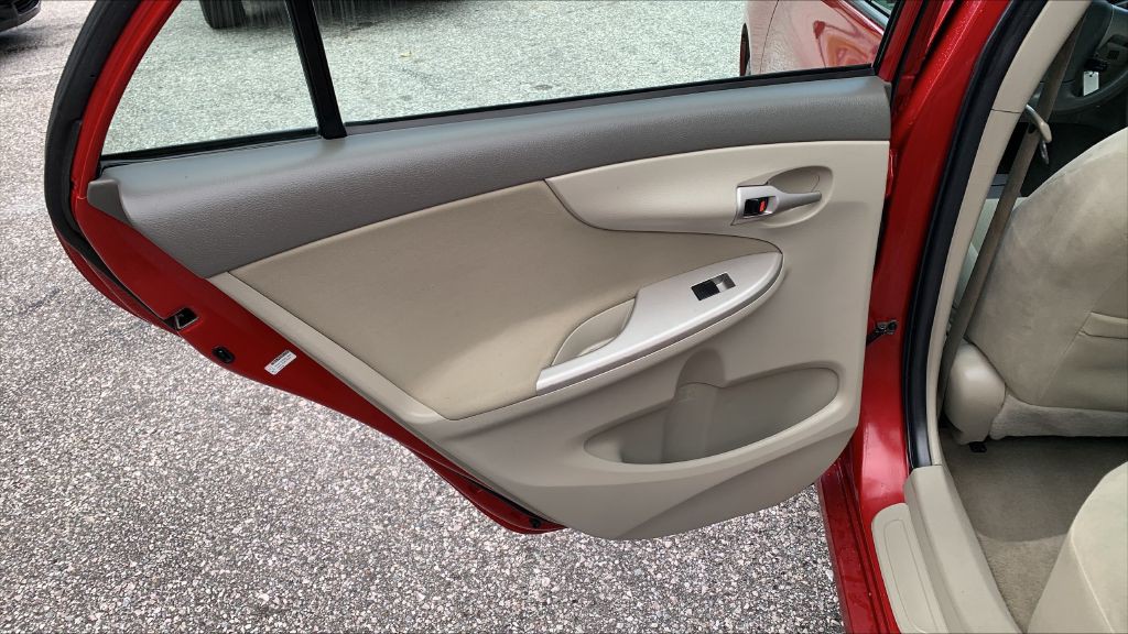 2010 Toyota Corolla Image 8