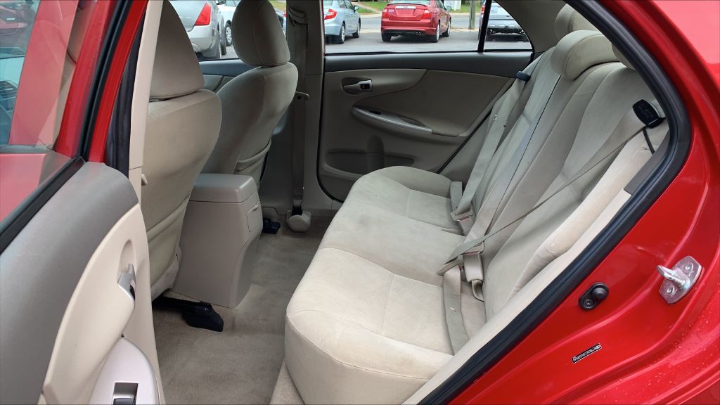 2010 Toyota Corolla Image 13