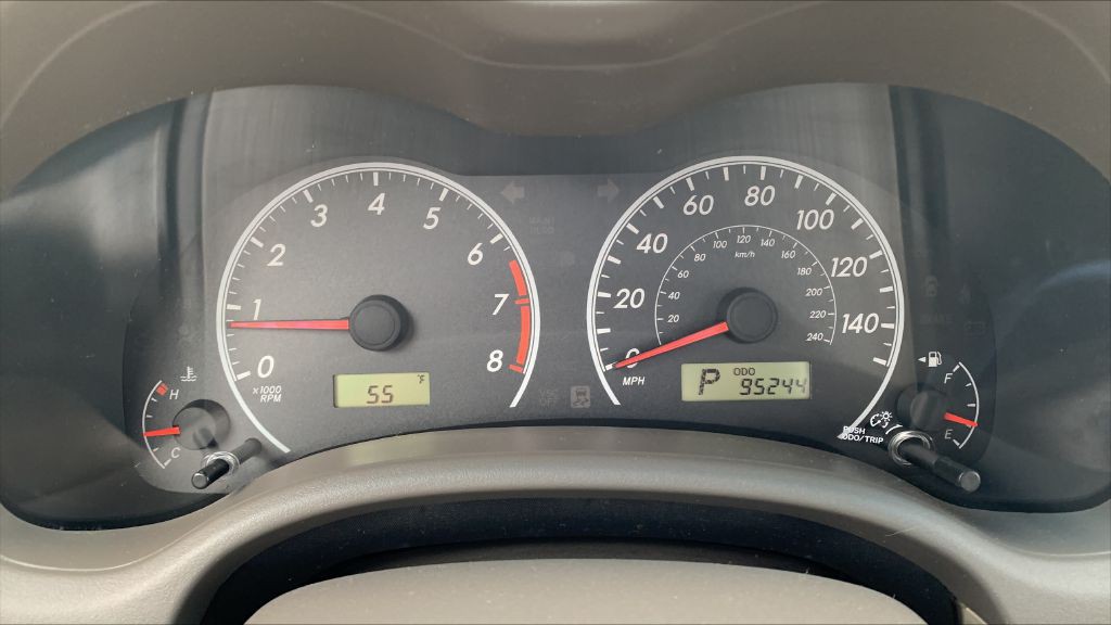 2010 Toyota Corolla Image 26