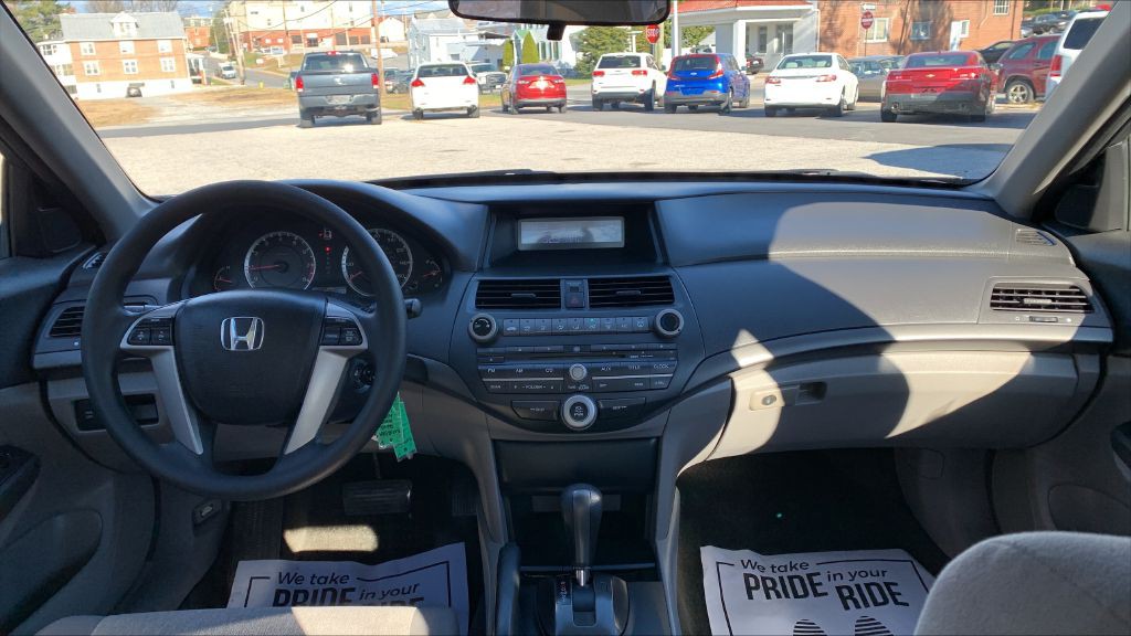 2010 Honda Accord Image 10