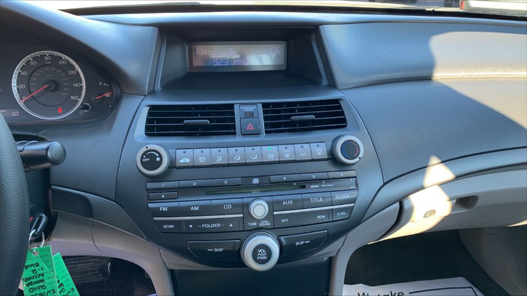 2010 Honda Accord Image 21