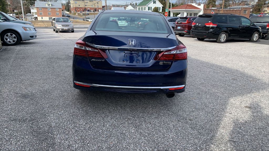 2016 Honda Accord Image 4