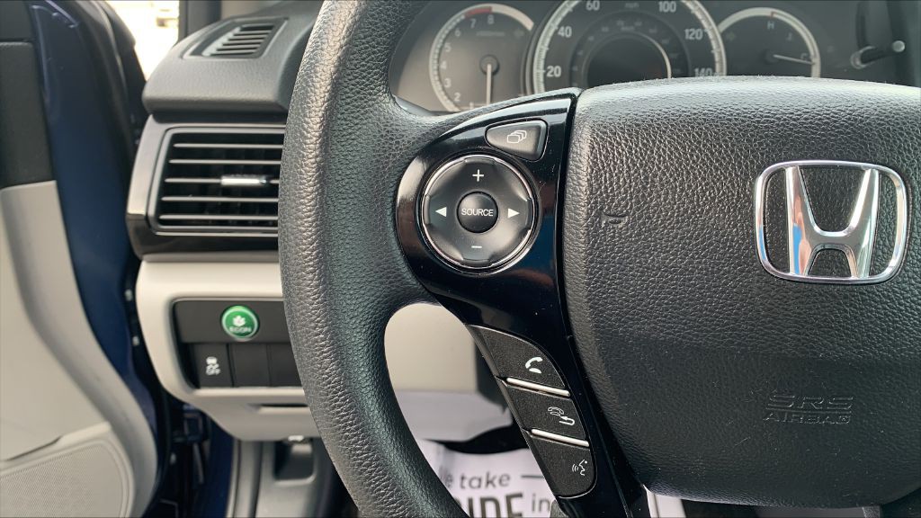 2016 Honda Accord Image 16