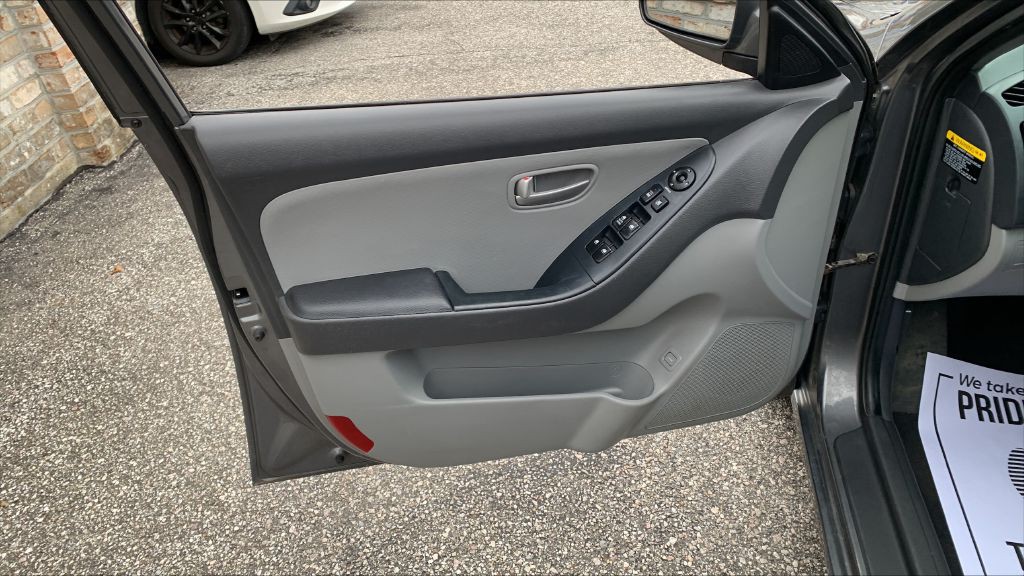 2008 Hyundai Elantra Image 11